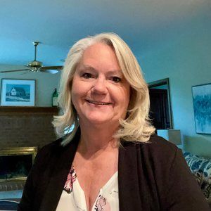 Meet your Posher, Colette